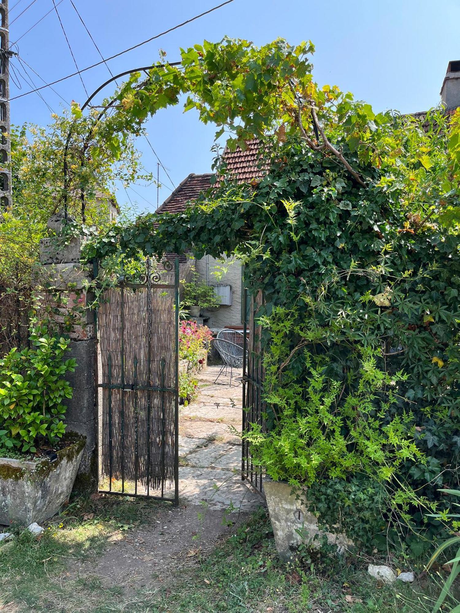 Charmante Maison De Village Senaillac-Lauzes Экстерьер фото